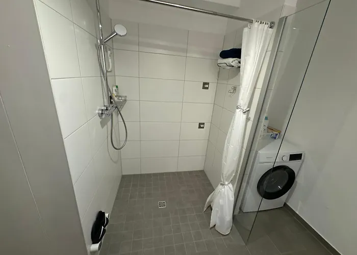 Neue Im Jahr 2023 * 엠메리흐